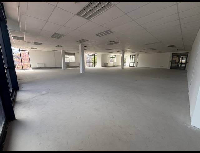 400M² OFFICE TO LET IN PLATTEKLOOF 3